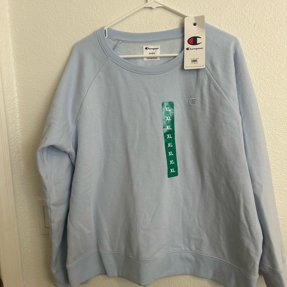 Women’s XL Champion crew neck sweatshirt